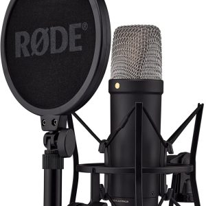 RØDE NT1 5th Generation Microphone with Condenser and Large Diaphragm, XLR and USB Outputs, Anti-Vibration Support and Pop Filter for Vocal Recording, Music Production and Podcasts (Black)