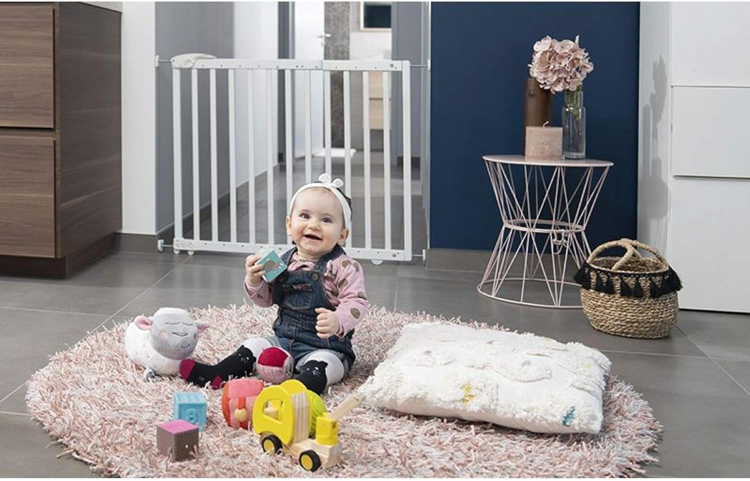 Badabulle White Deco Pop Safety Barrier - Image 3