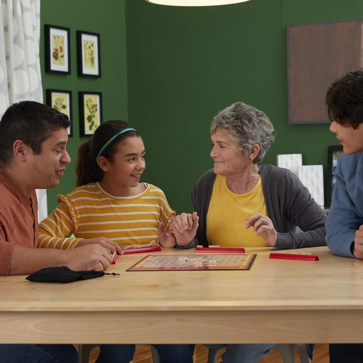 Hasbro Scrabble A8166 Classic Scrabble - Image 4