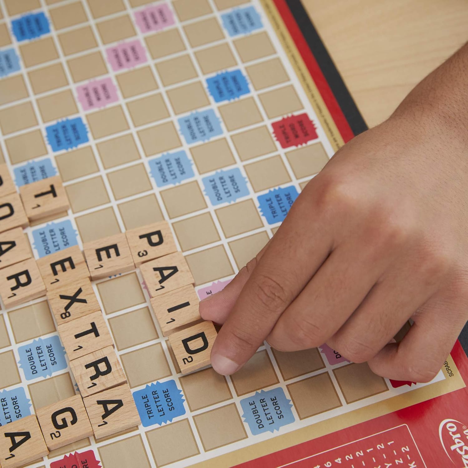 Hasbro Scrabble A8166 Classic Scrabble - Image 3